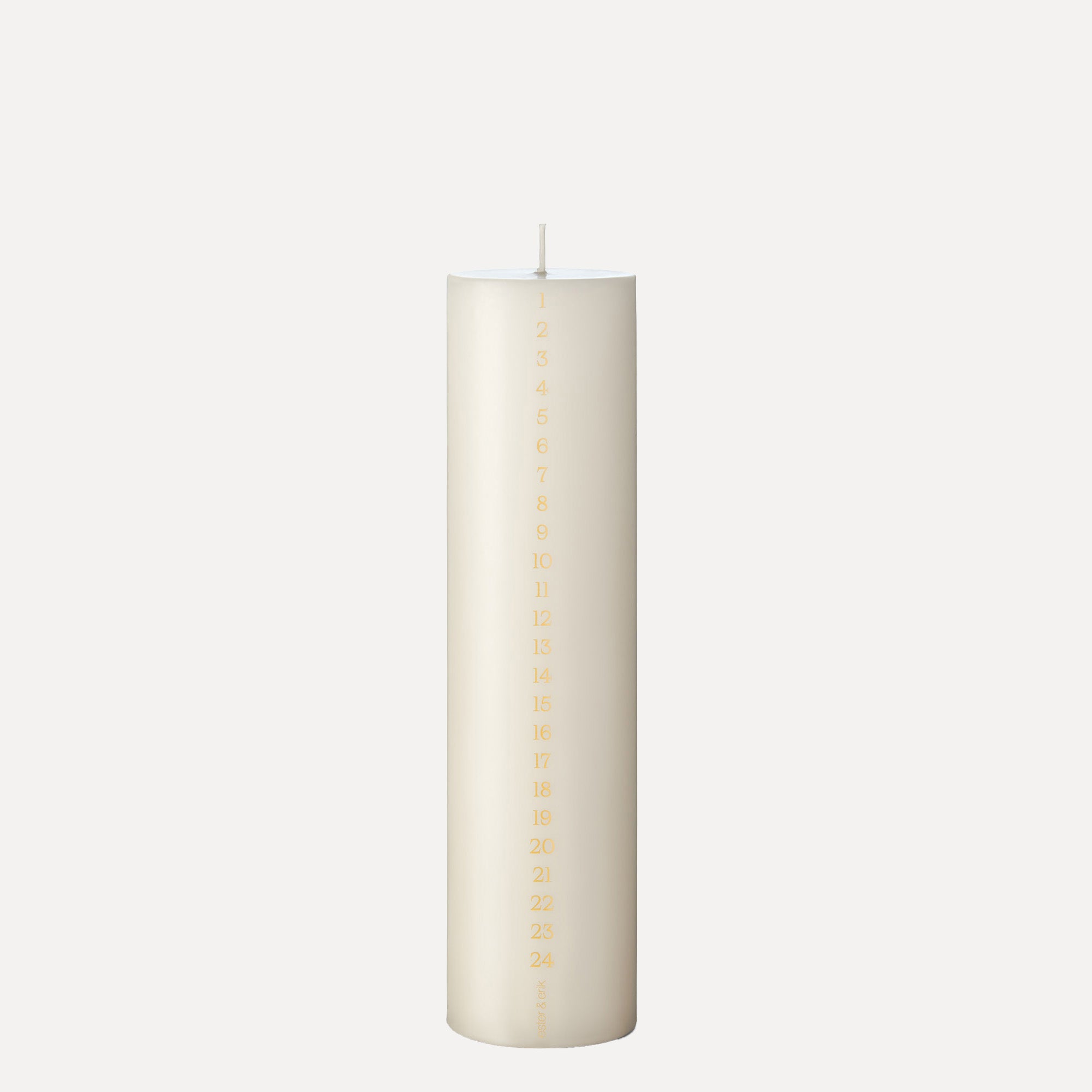 Ester & Erik Kalenderkerze Pillar - 06 ivory