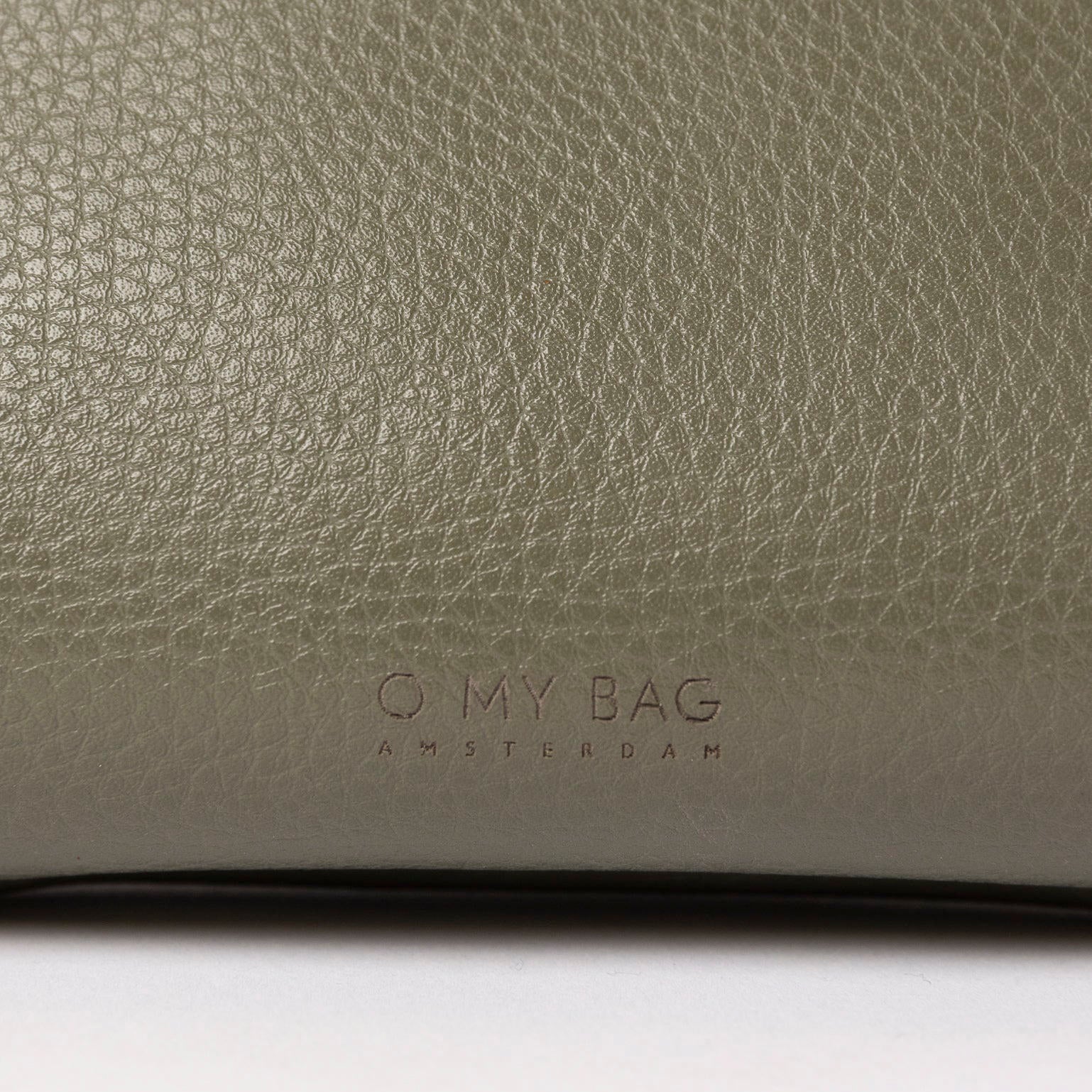 Milo Bauchtasche - Veganes Mirum-Leder Sage