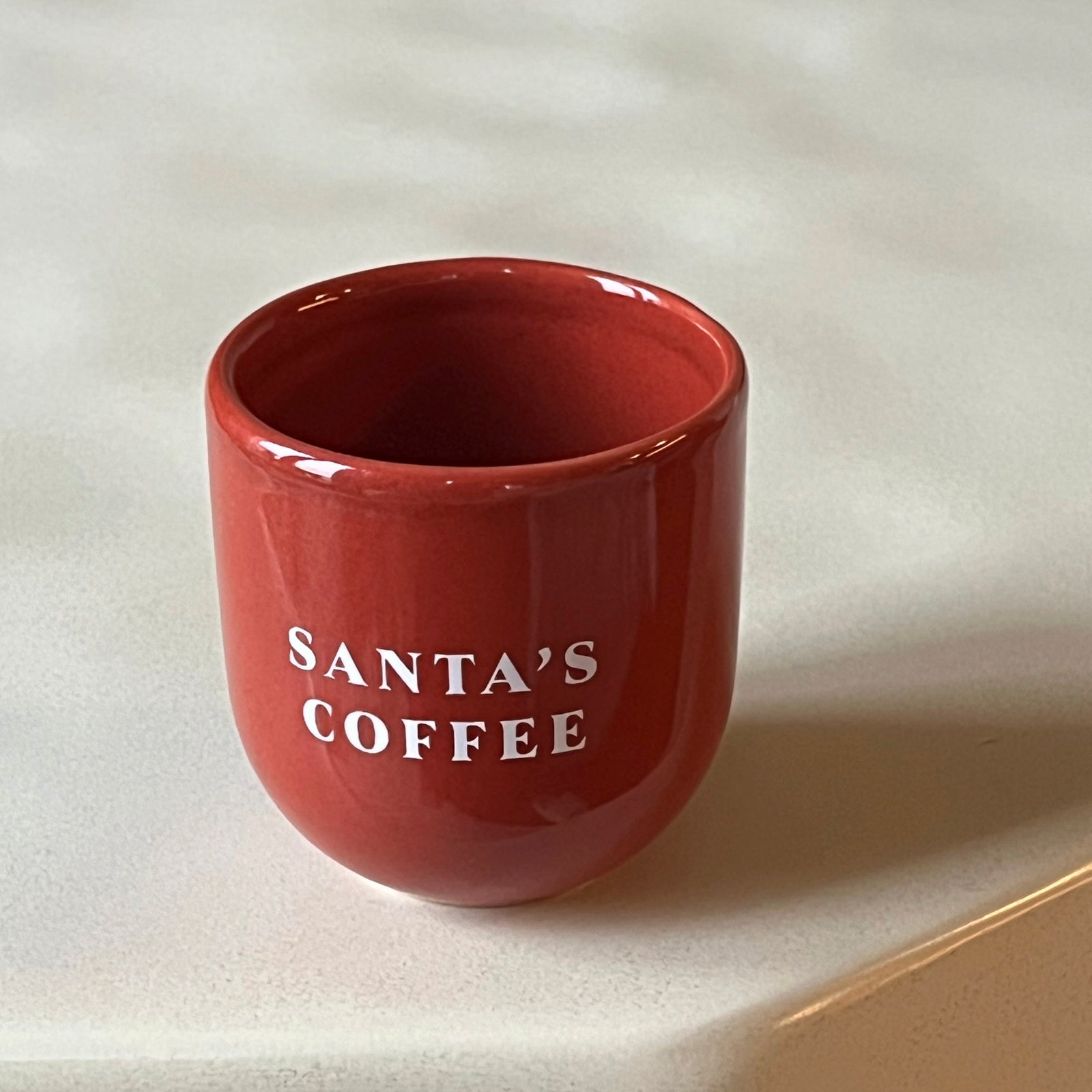 Becher Santa's Coffee - rot